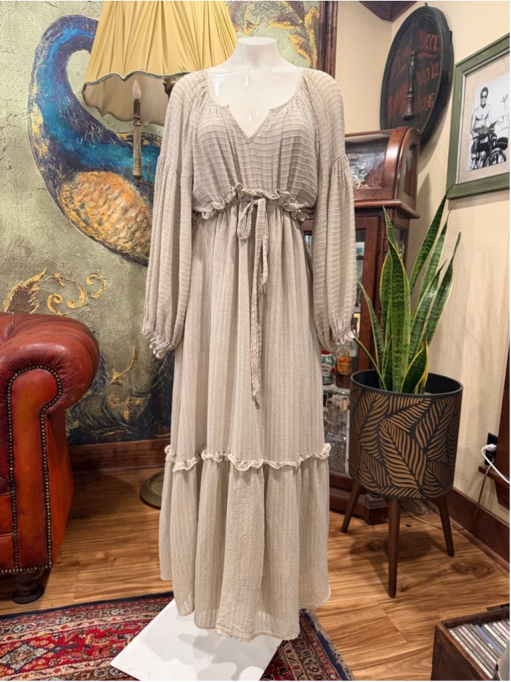 The Mint boho Neutral Textured Gauze Bishop Sleeve Tiered Ruffle Cottagecor - Picture 3 of 14